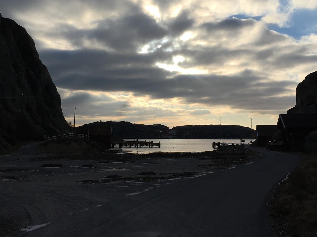 Stuga 12 Villa Hamburgsund Bagian luar foto